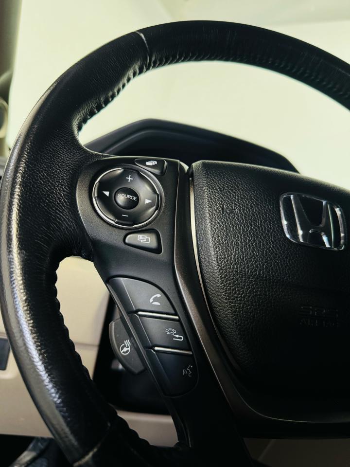 2017 Honda Pilot EX-L AWD - Photo #12