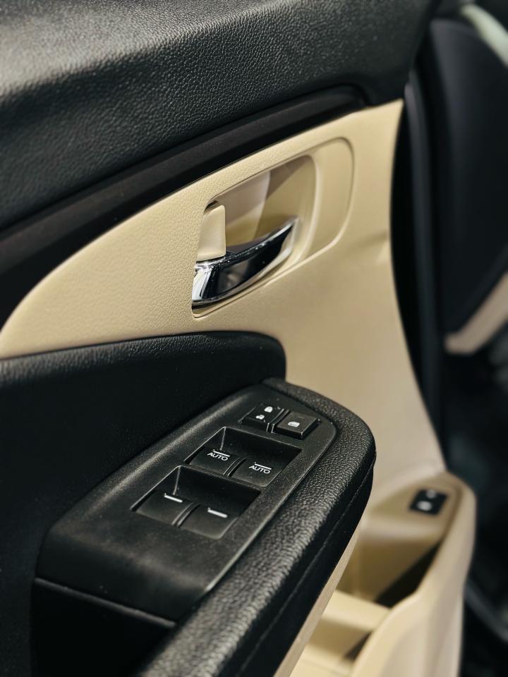 2017 Honda Pilot EX-L AWD - Photo #9