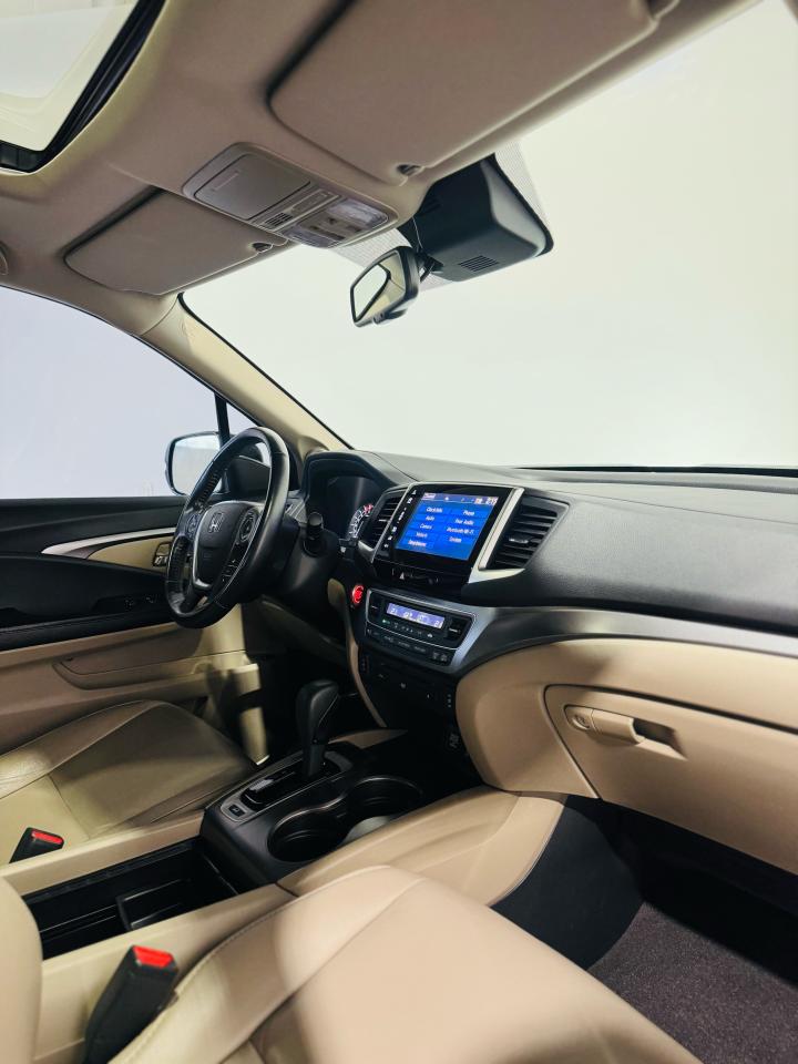 2017 Honda Pilot EX-L AWD - Photo #25