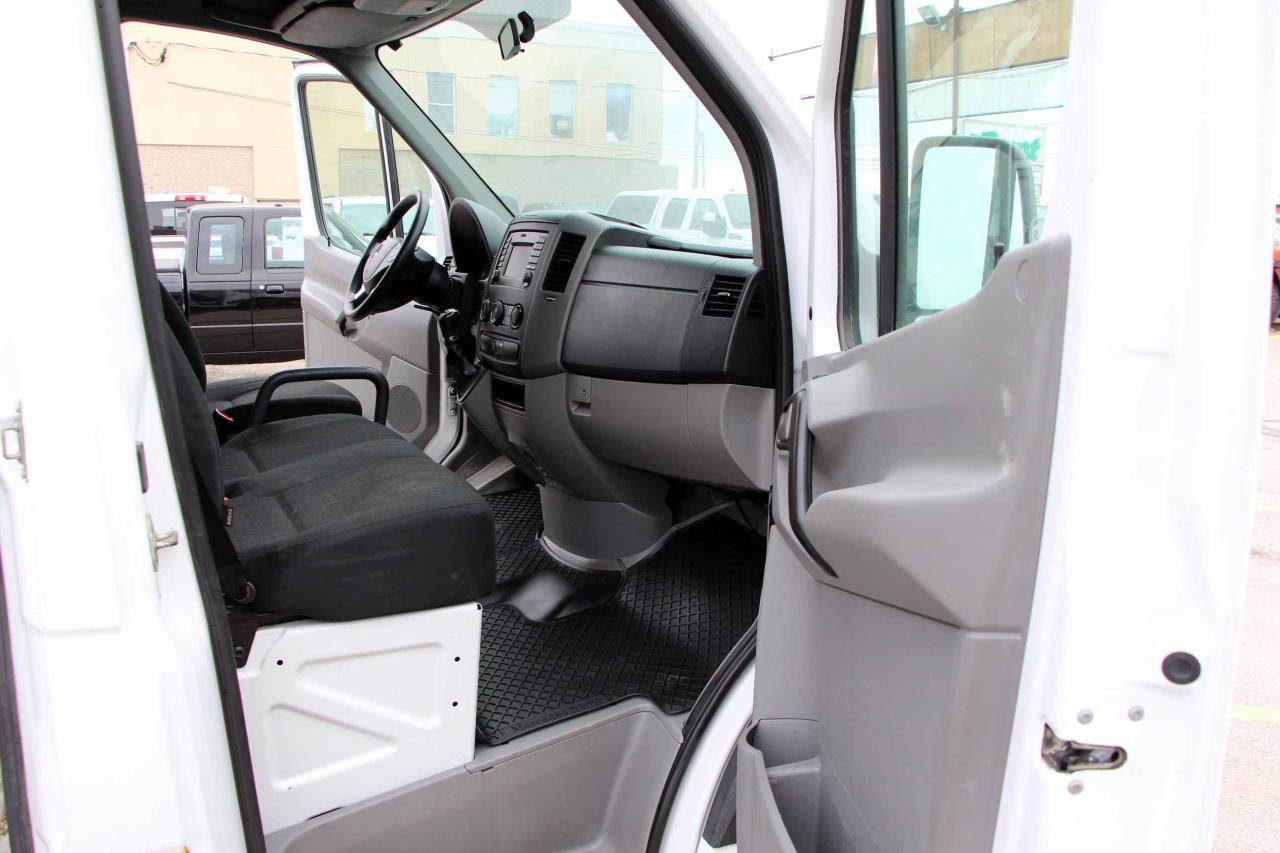 2018 Mercedes-Benz Sprinter 2500 High Roof 170" EXT - Photo #12