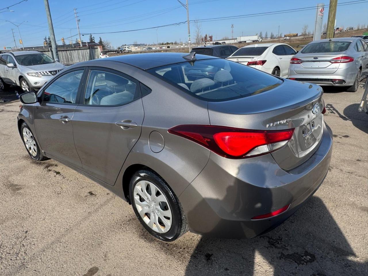 2014 Hyundai Elantra GL, AUTO, 4 CYL, HEATED SEATS, CERTIFIED - Photo #3