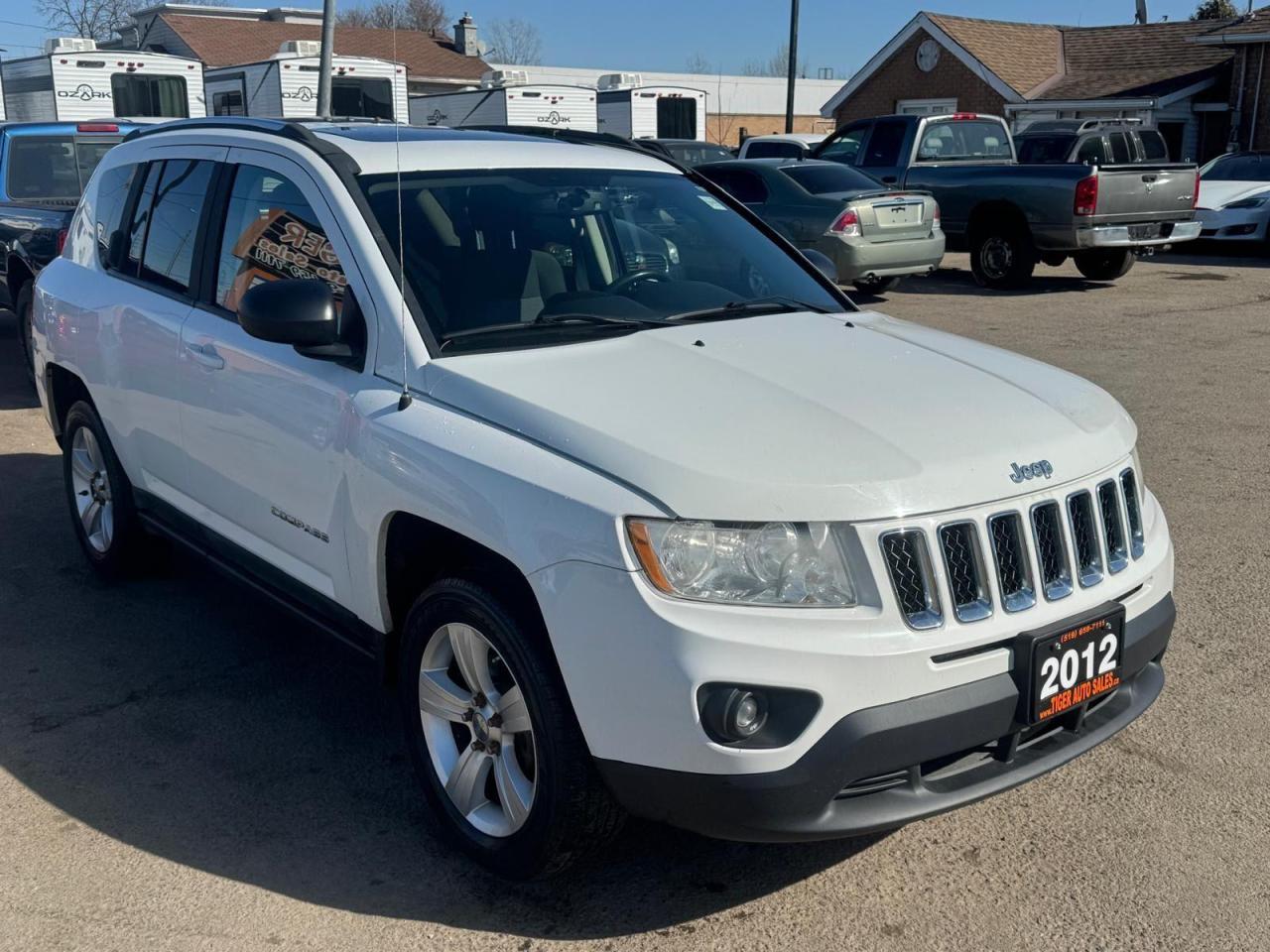 2012 Jeep Compass CERTIFIED, Sport, 4WD, NO ACCIDENTS, WELL MAINTAINED - Photo #7