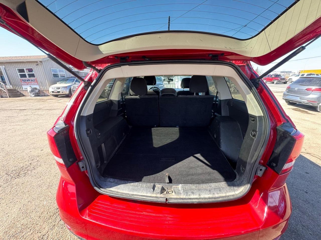 2016 Dodge Journey SXT, BLACK WHEELS, BIG SCREEN, AS IS SPECIAL - Photo #12