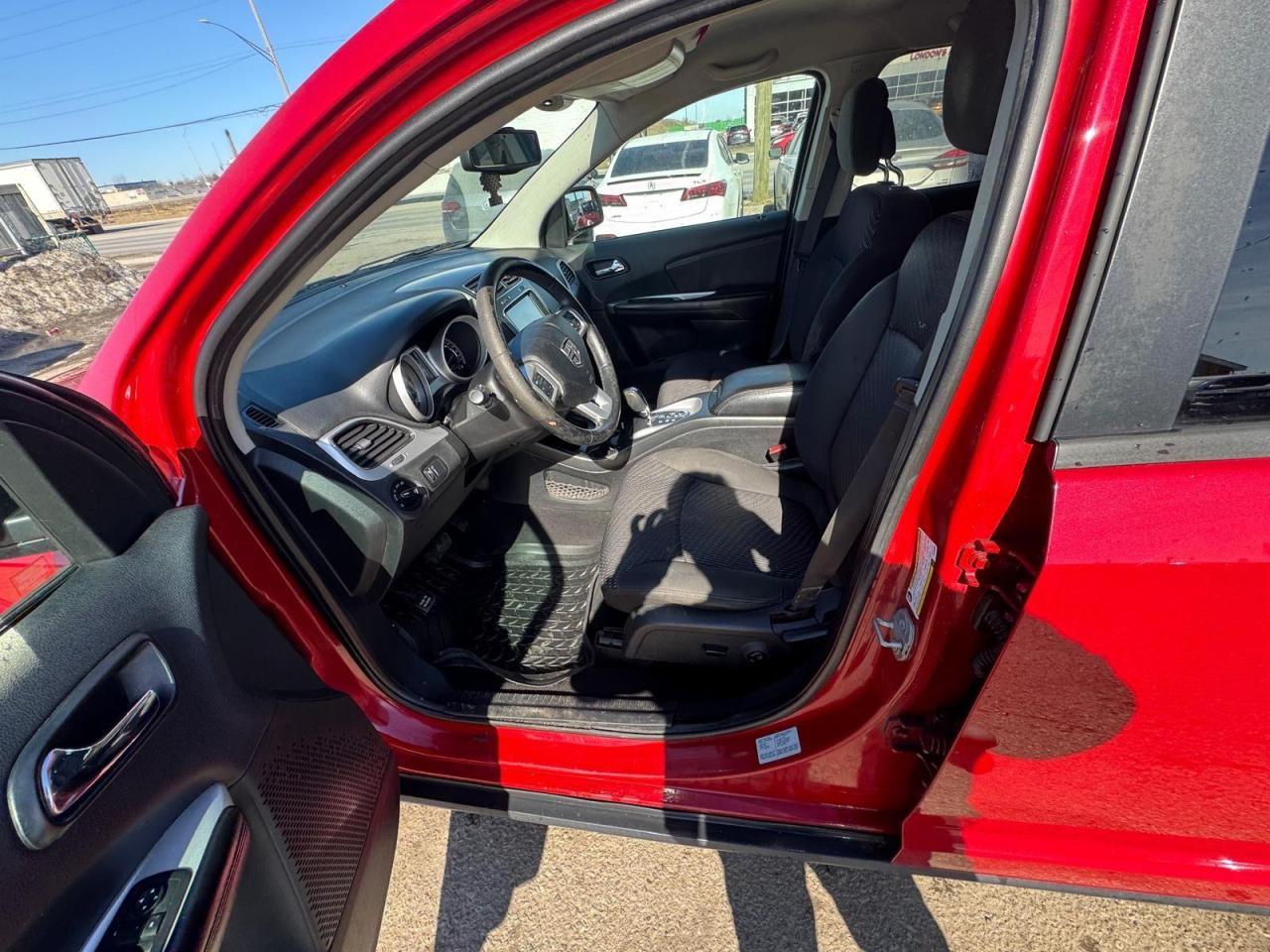 2016 Dodge Journey SXT, BLACK WHEELS, BIG SCREEN, AS IS SPECIAL - Photo #17