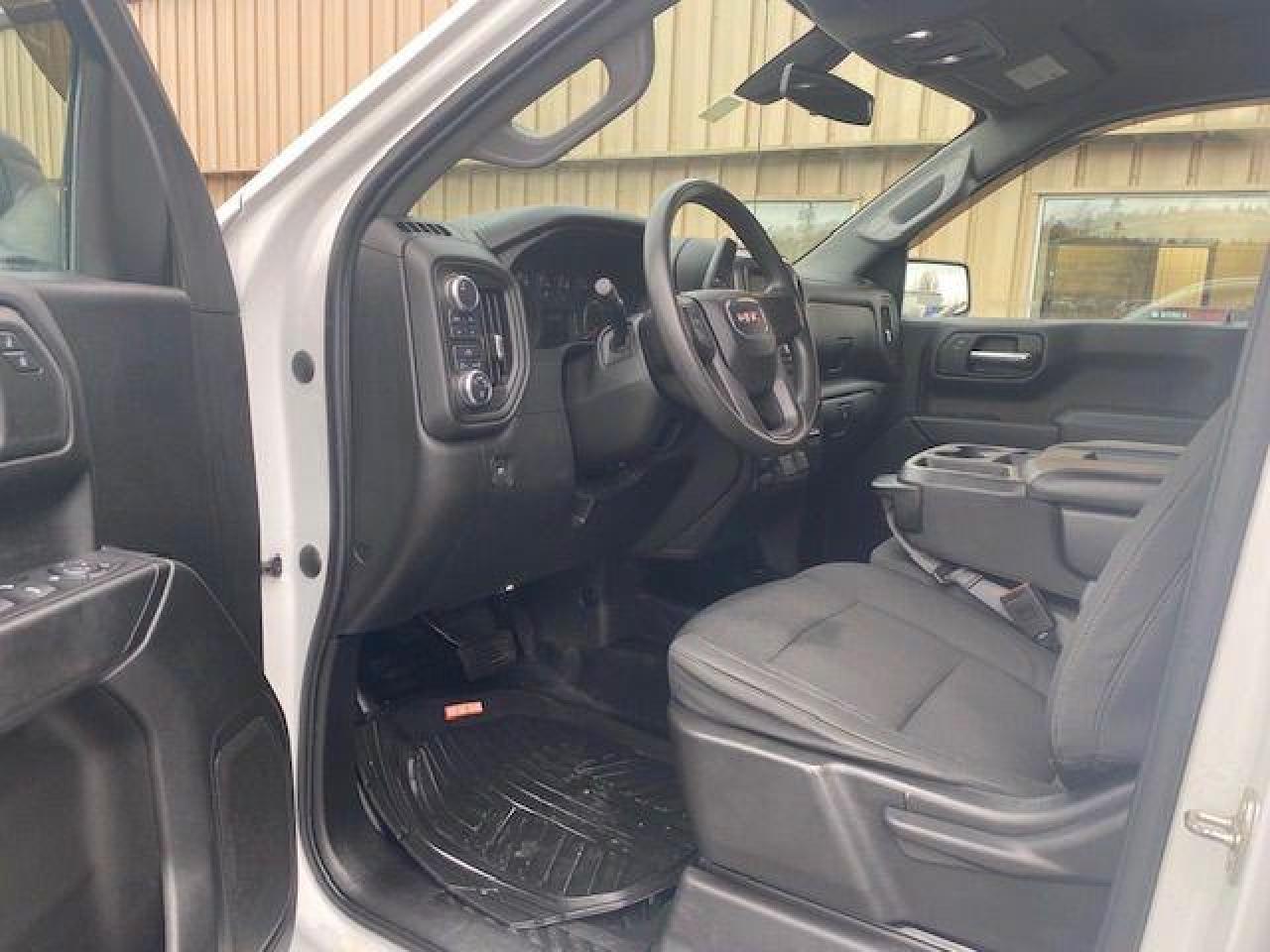 2020 GMC Sierra 1500 4WD Double Cab 147" SLE - Photo #5