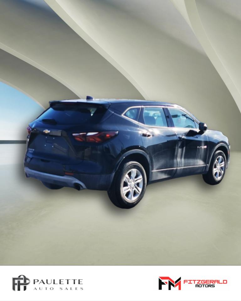 2019 Chevrolet Blazer FWD 4dr 2.5L - Photo #2