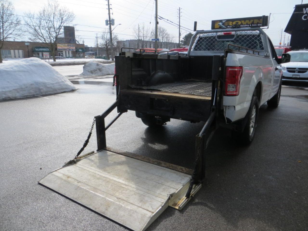 2016 Ford F-150 CERTIFIED, 4X4, 8CYL, 8 FEET BOX, POWER LIFT GATE - Photo #11