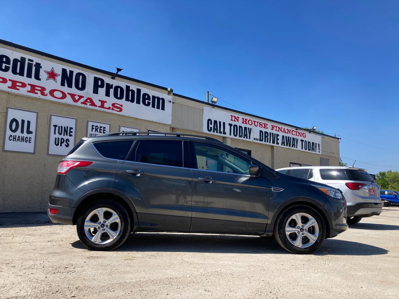 2016 Ford Escape FWD 4dr SE - Photo #2