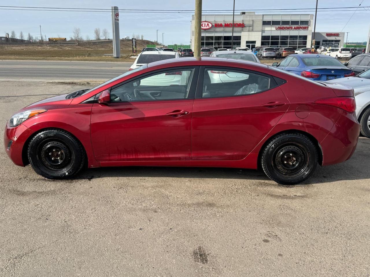 2013 Hyundai Elantra L, AUTO, ONLY 47 KMS, NO ACCIDENT, 1 OWNER, CERT - Photo #2