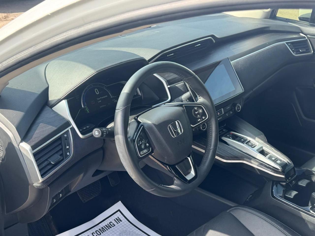 2018 Honda Clarity TOURING, PLUG IN HYBRID, ONLY 49KMS, LOADED, CERT - Photo #9