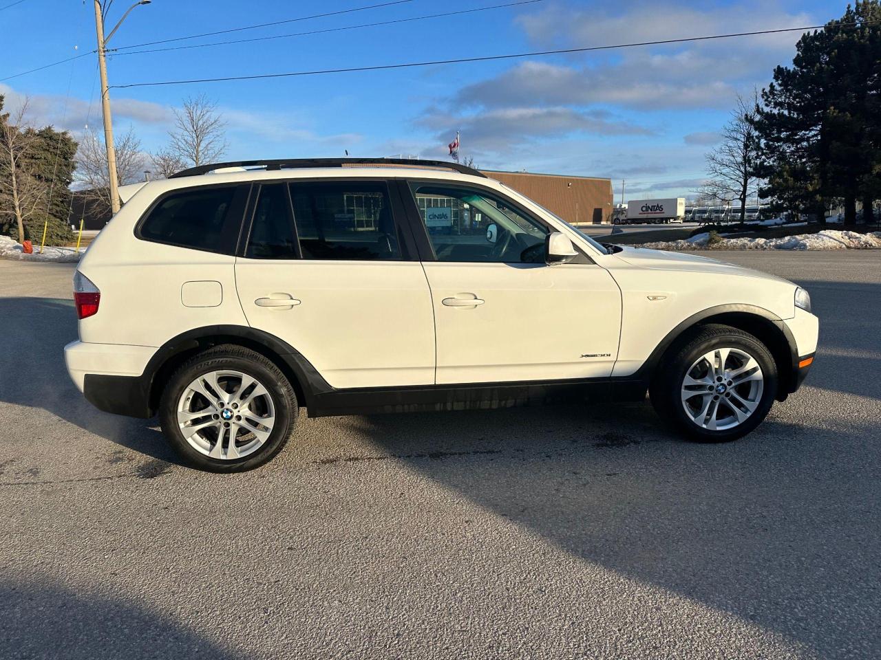 2010 BMW X3 XDRIVE - CLEAN CARFAX - 128000KM - Photo #6