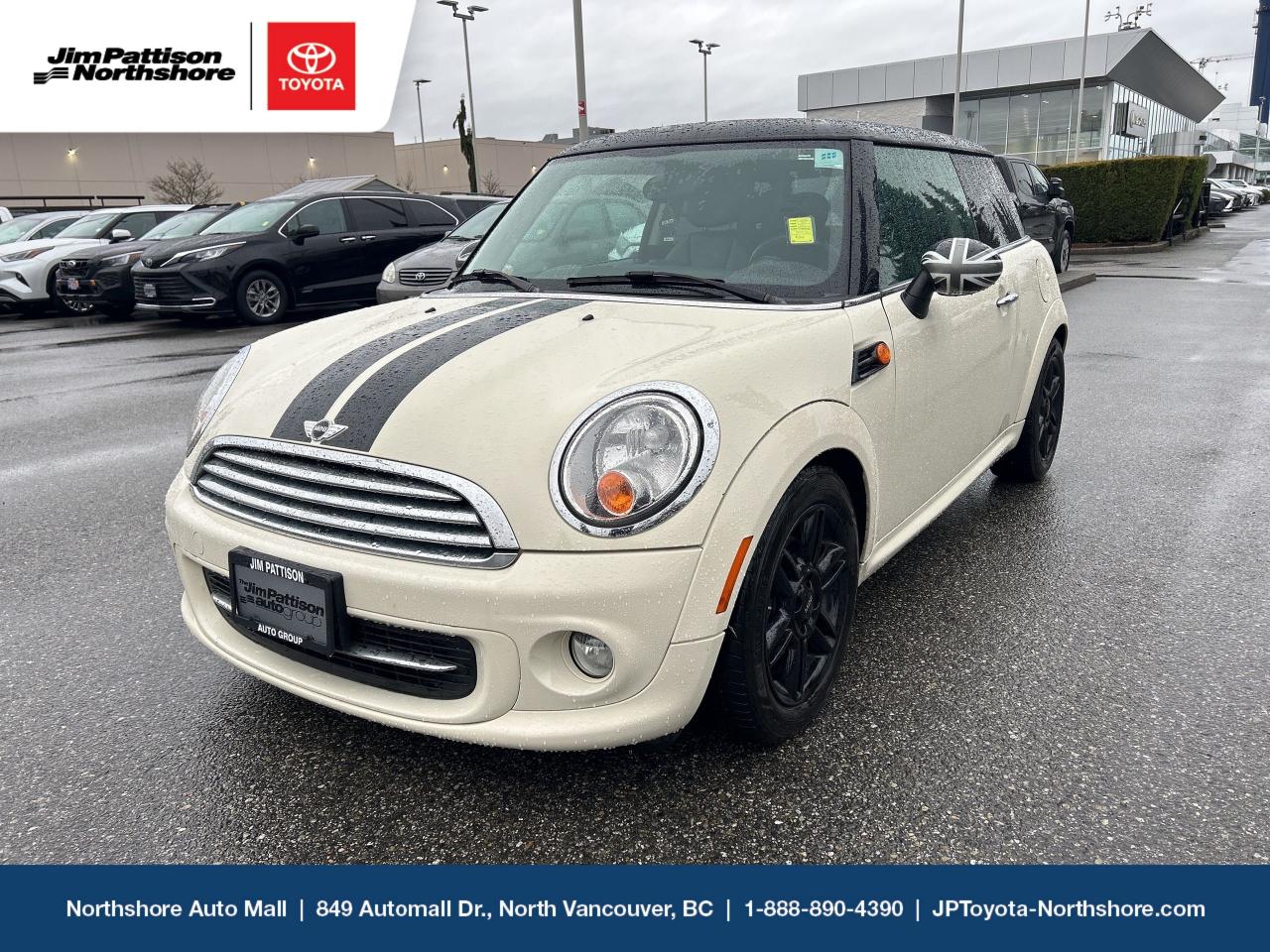 Used 2013 MINI Cooper Hardtop Knightsbridge Edition for sale in North Vancouver, BC