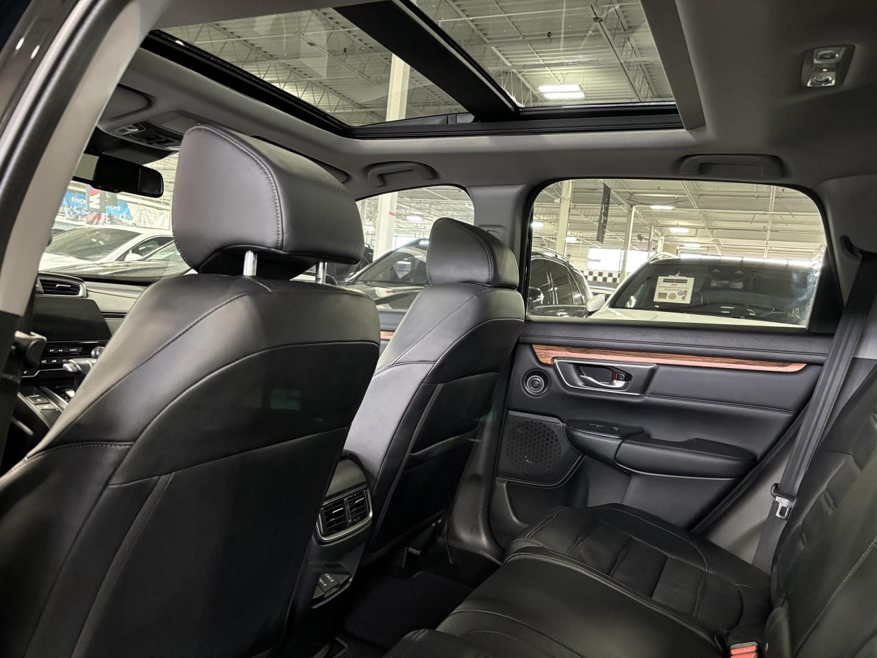 2018 Honda CR-V Touring AWD|TURBO|NAV|WOOD|PANOROOF|LEATHER|+++ - Photo #9