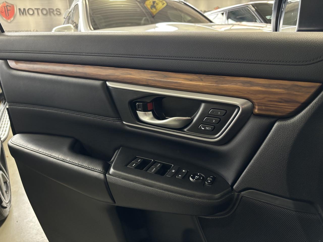 2018 Honda CR-V Touring AWD|TURBO|NAV|WOOD|PANOROOF|LEATHER|+++ - Photo #17