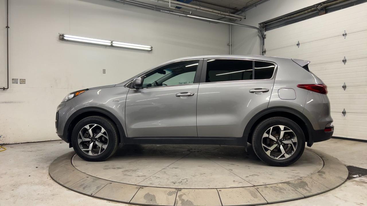 2022 Kia Sportage AWD | ONLY 36,000 KMS! | CARPLAY/AUTO | HTD SEATS Photo