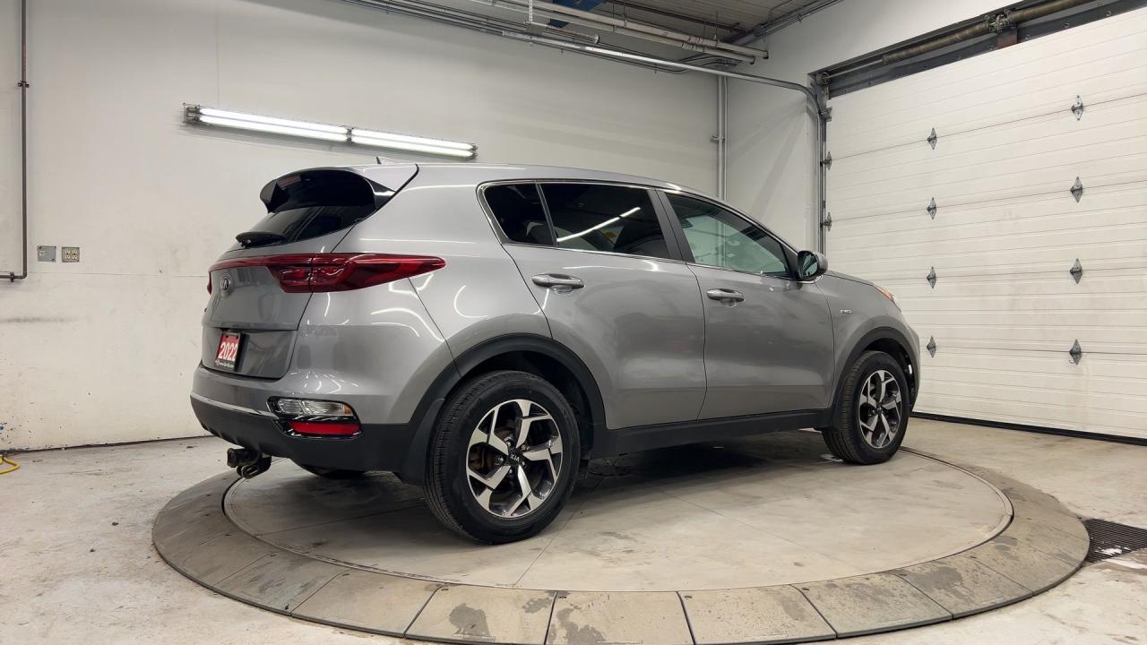 2022 Kia Sportage AWD | ONLY 36,000 KMS! | CARPLAY/AUTO | HTD SEATS Photo