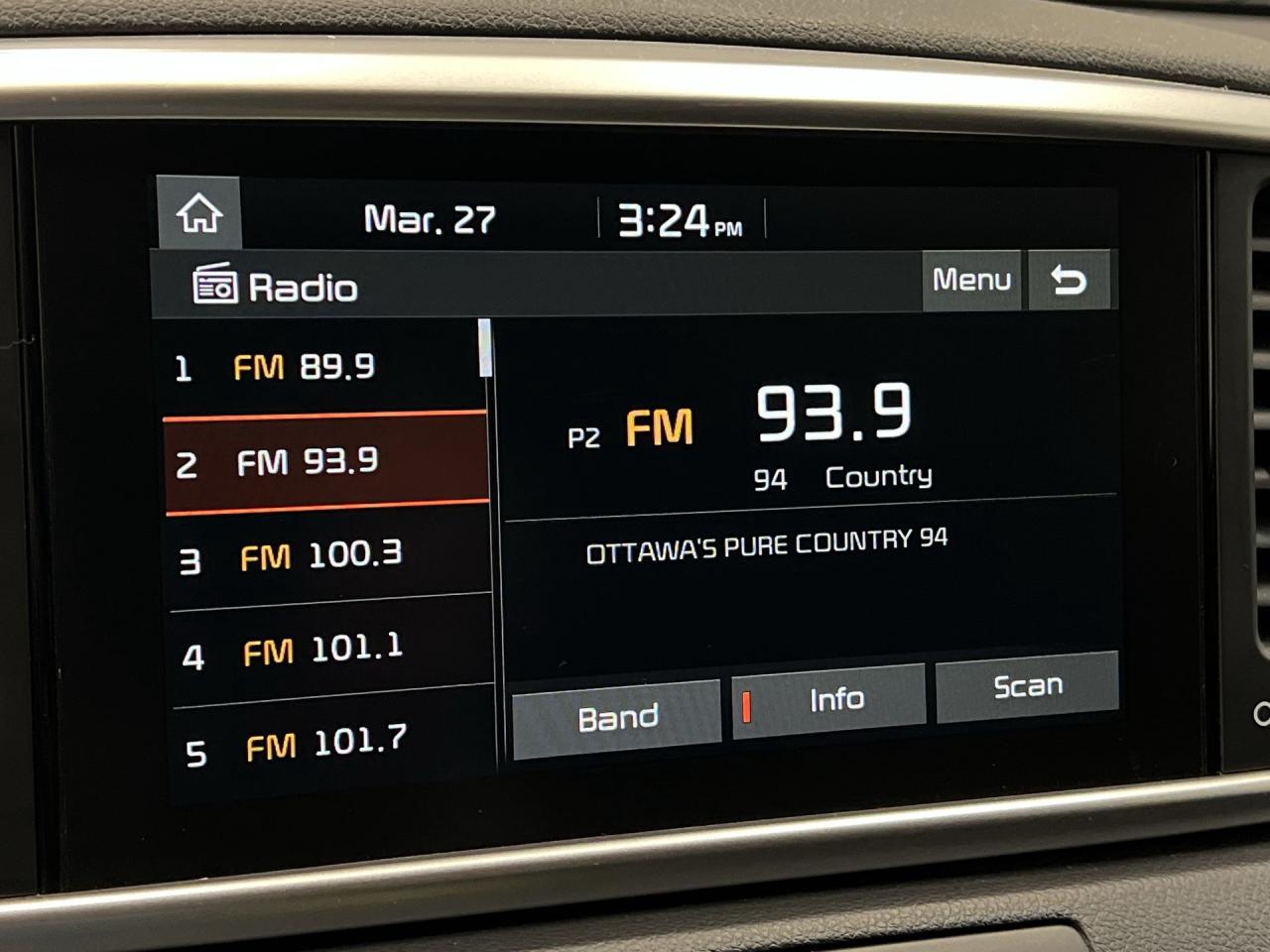 2022 Kia Sportage AWD | ONLY 36,000 KMS! | CARPLAY/AUTO | HTD SEATS Photo