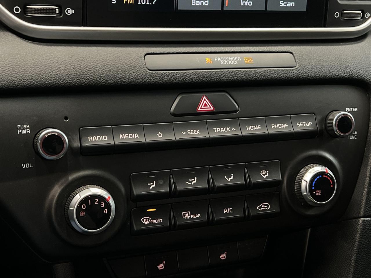 2022 Kia Sportage AWD | ONLY 36,000 KMS! | CARPLAY/AUTO | HTD SEATS Photo