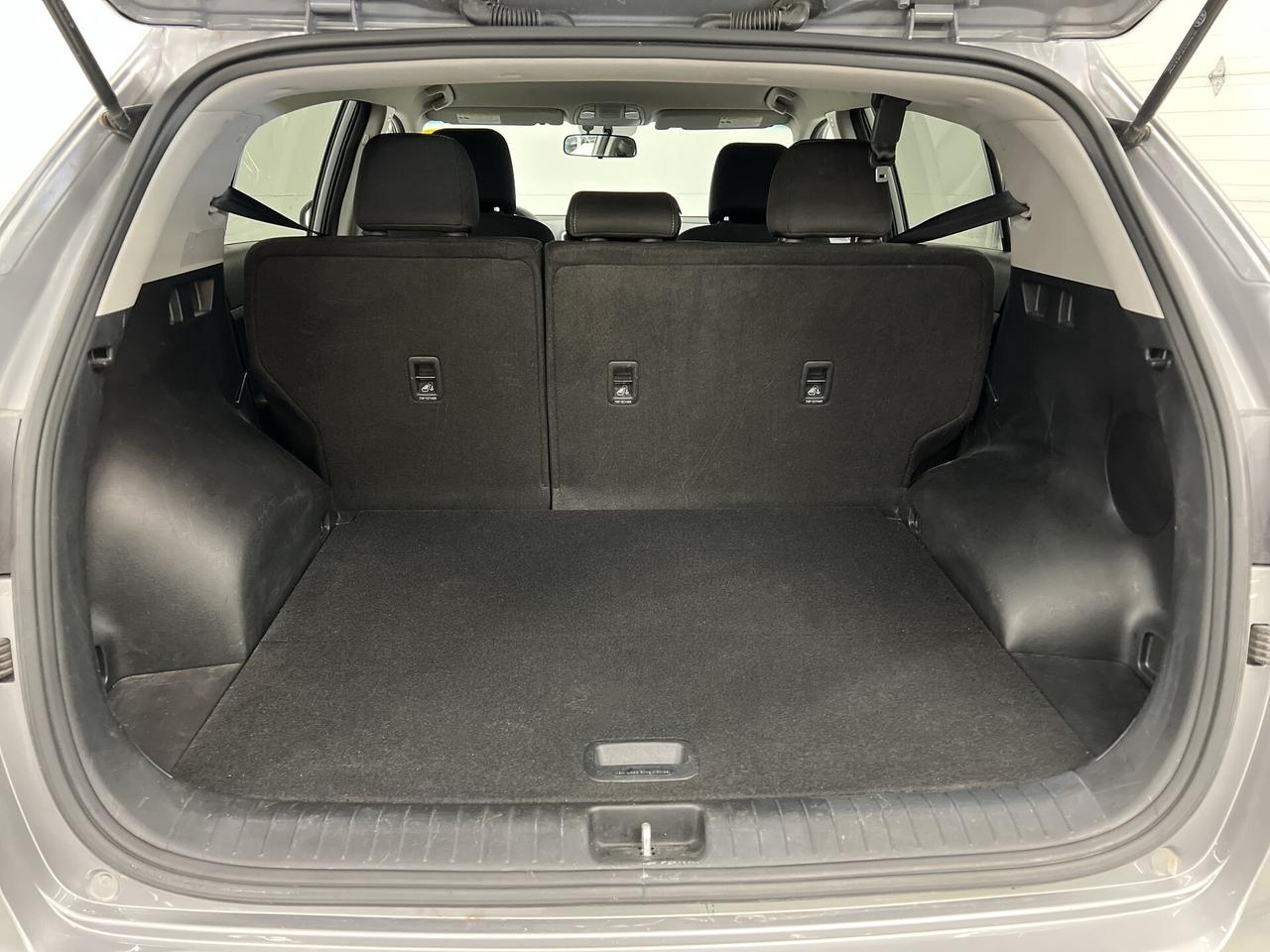 2022 Kia Sportage AWD | ONLY 36,000 KMS! | CARPLAY/AUTO | HTD SEATS Photo