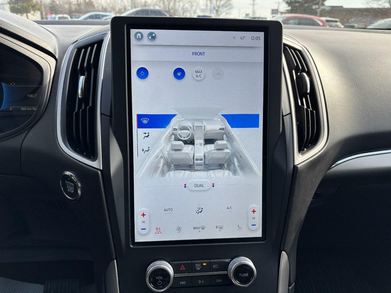 2022 Ford Edge SEL Photo