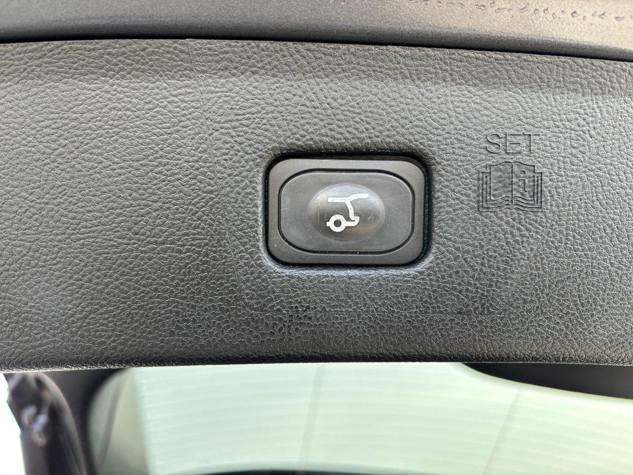 2022 Ford Edge SEL Photo