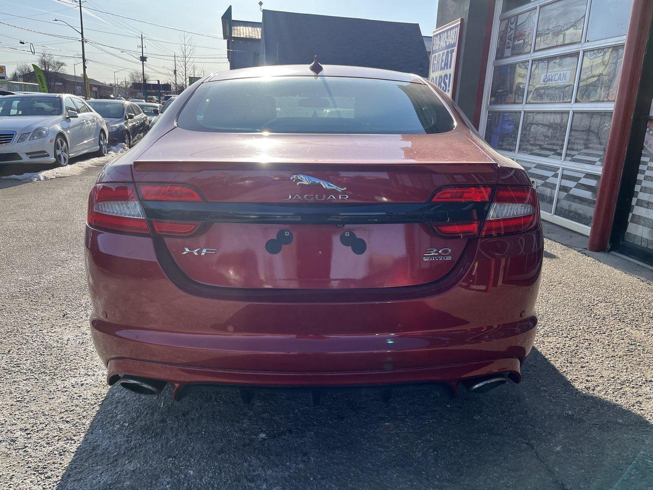 2015 Jaguar XF Sport Photo4