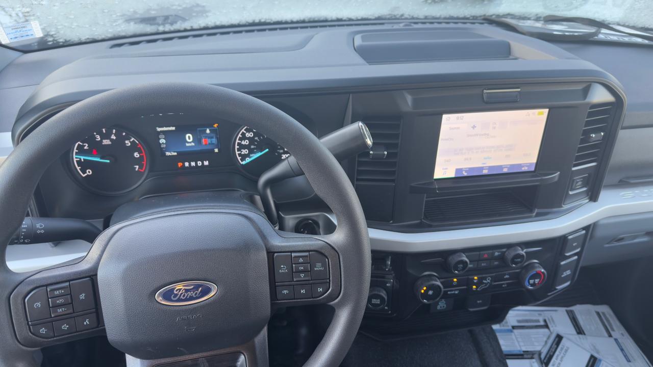 2025 Ford SUPERDUTY F-250® XLT Photo5