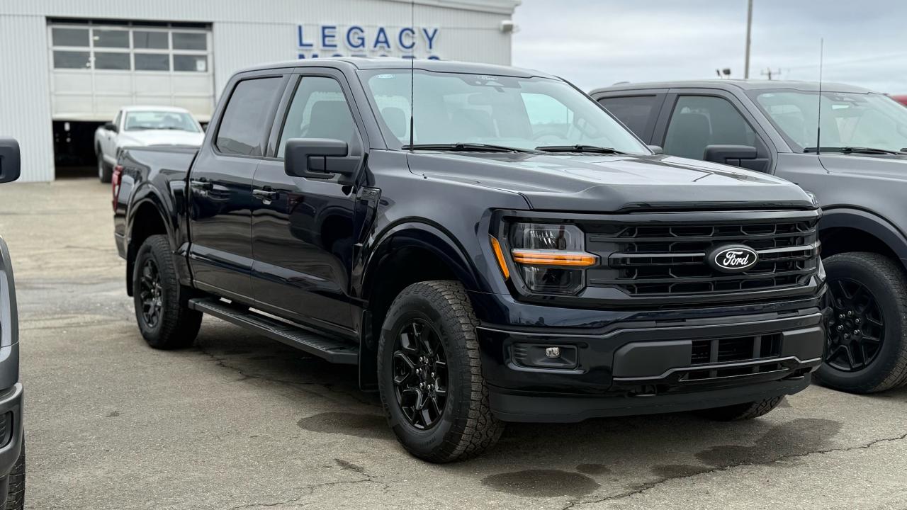 2025 Ford F-150  Photo0