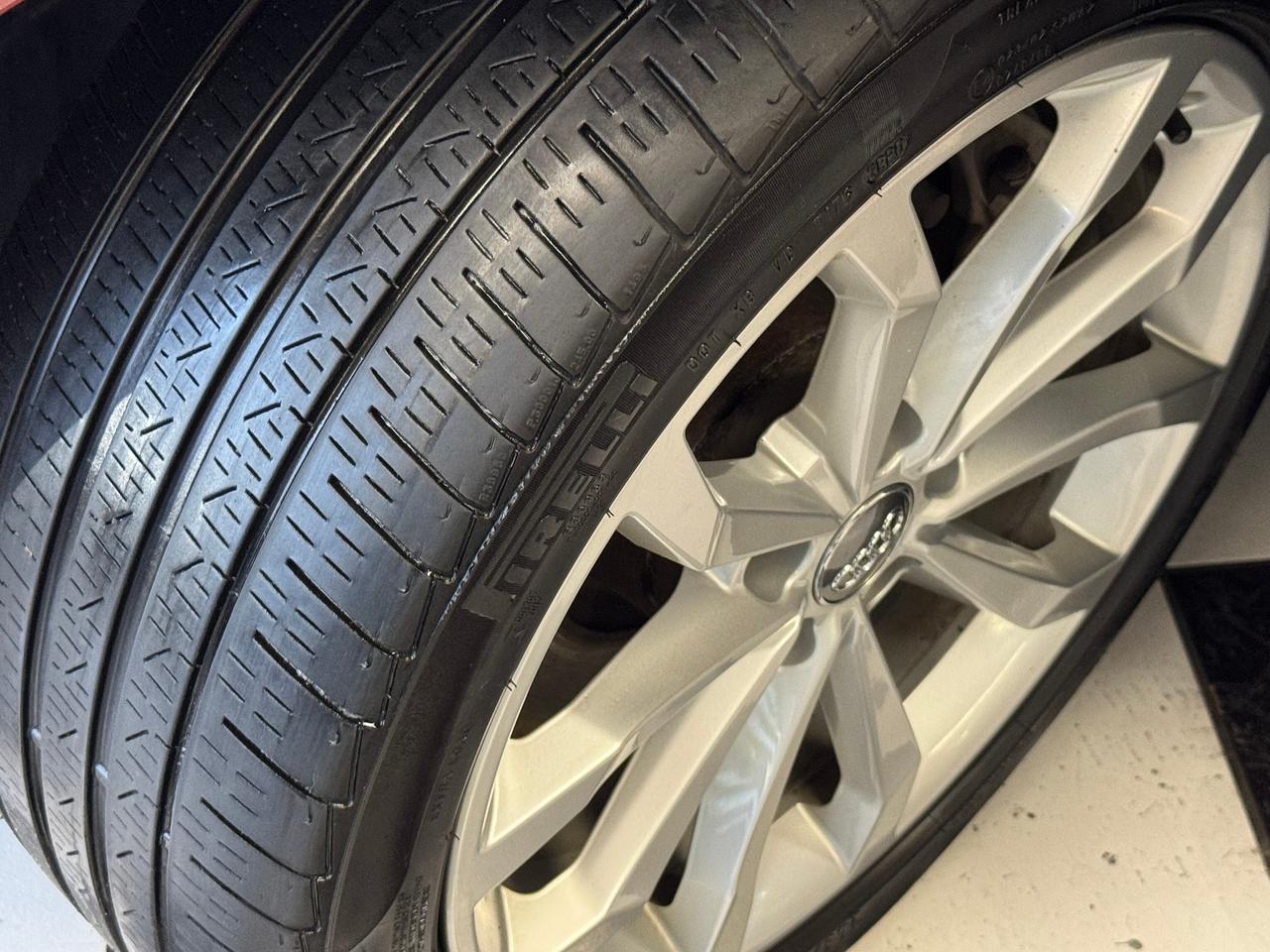 2017 Audi A4 PROGRESSIV AWD+New Brakes+Camera+Roof+CLEAN CARFAX Photo