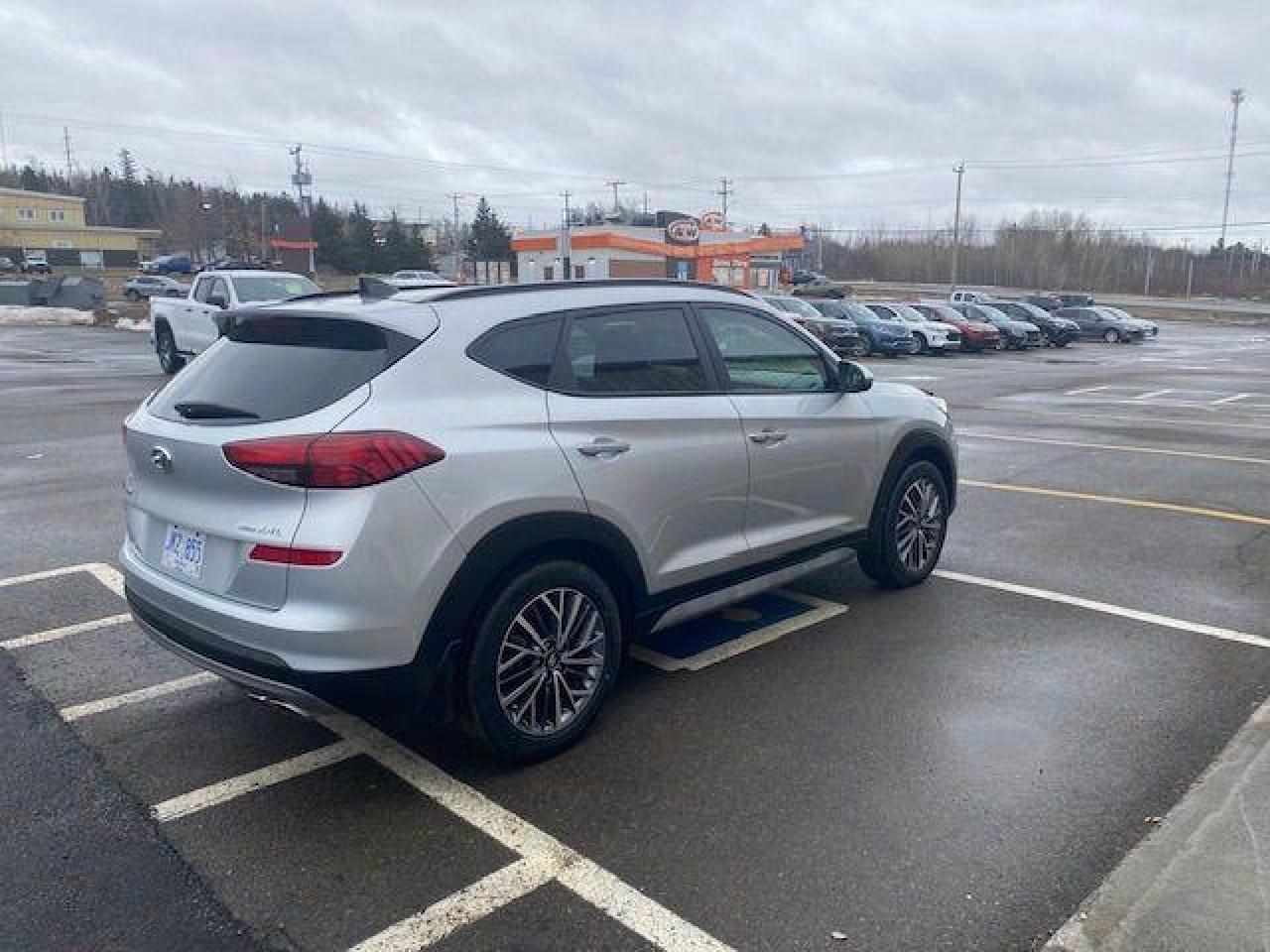 2019 Hyundai Tucson Luxury AWD - Photo #4