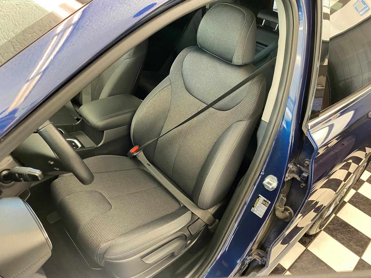 2019 Hyundai Santa Fe Prefferred AWD+New Tires+Brakes+Camera+CLEANCARFAX Photo