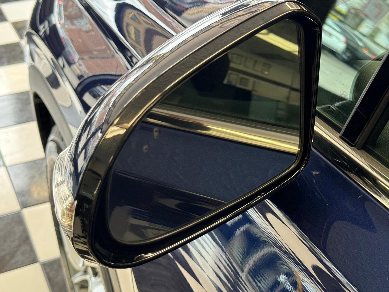 2019 Hyundai Santa Fe Prefferred AWD+New Tires+Brakes+Camera+CLEANCARFAX Photo