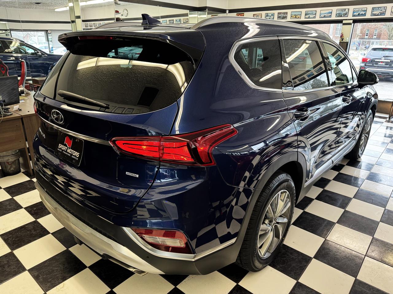 2019 Hyundai Santa Fe Prefferred AWD+New Tires+Brakes+Camera+CLEANCARFAX Photo