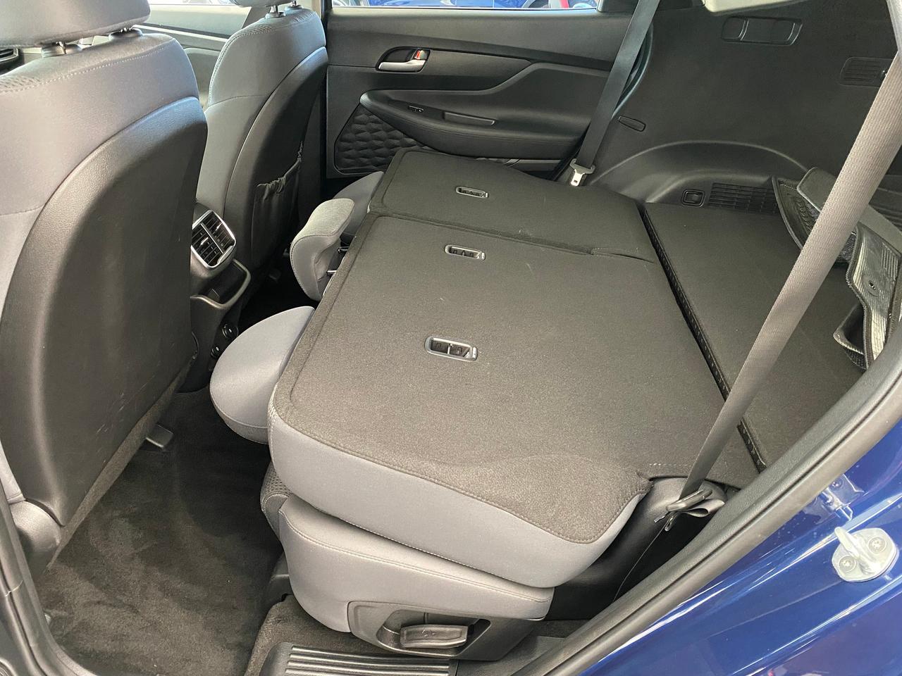 2019 Hyundai Santa Fe Prefferred AWD+New Tires+Brakes+Camera+CLEANCARFAX Photo