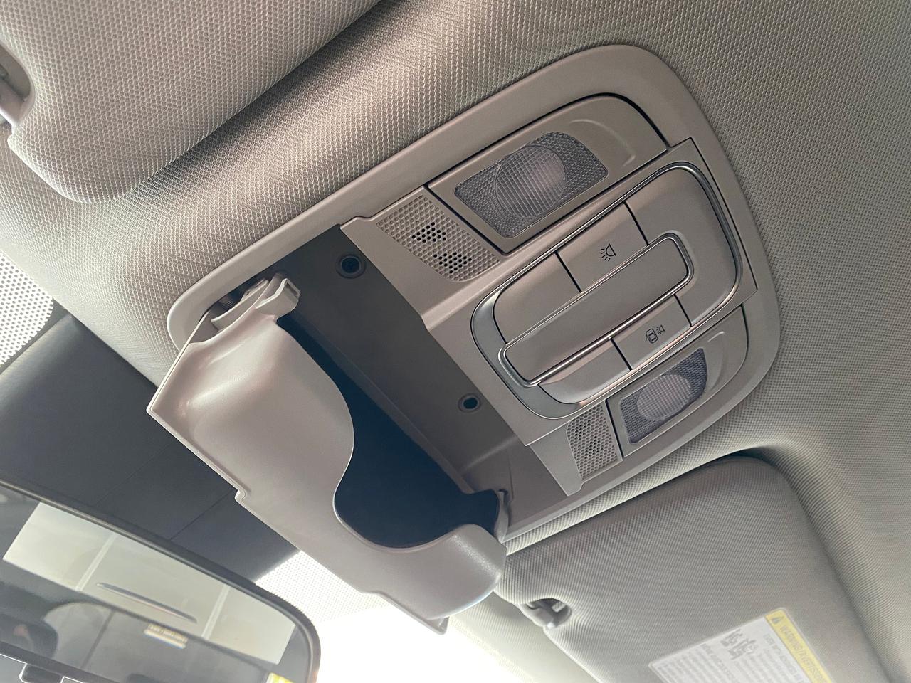 2019 Hyundai Santa Fe Prefferred AWD+New Tires+Brakes+Camera+CLEANCARFAX Photo