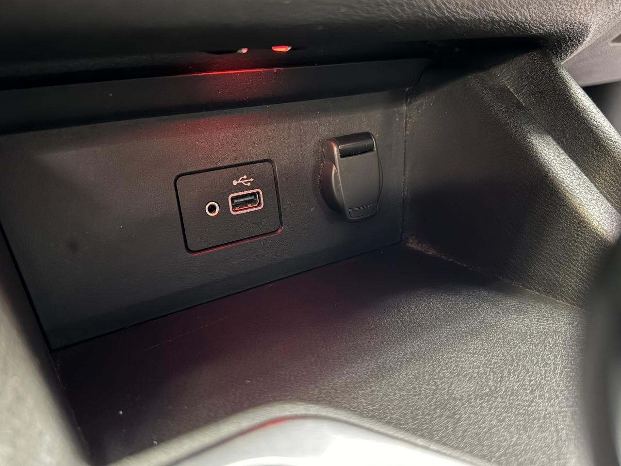 2020 Nissan Sentra S+Camera+A/C+Bluetooth+CLEAN CARFAX+ACCIDENT FREE - Photo #33