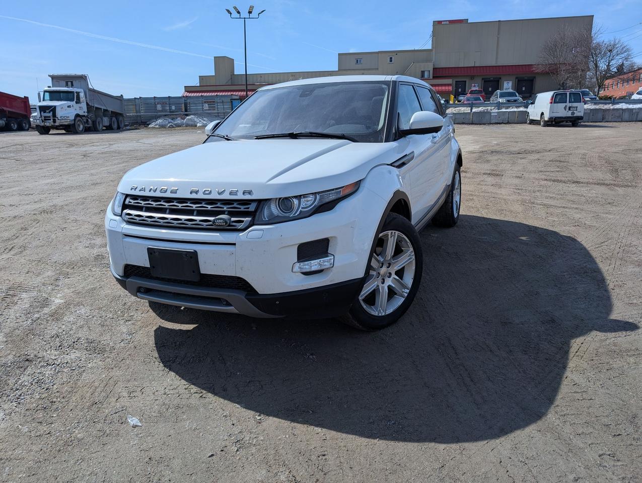 2014 Land Rover Range Rover Evoque 5dr HB Pure Plus - Photo #1