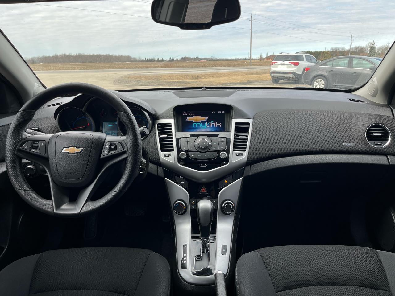 2015 Chevrolet Cruze 1LT | Backup Camera | Bluetooth | Cruise Control - Photo #11
