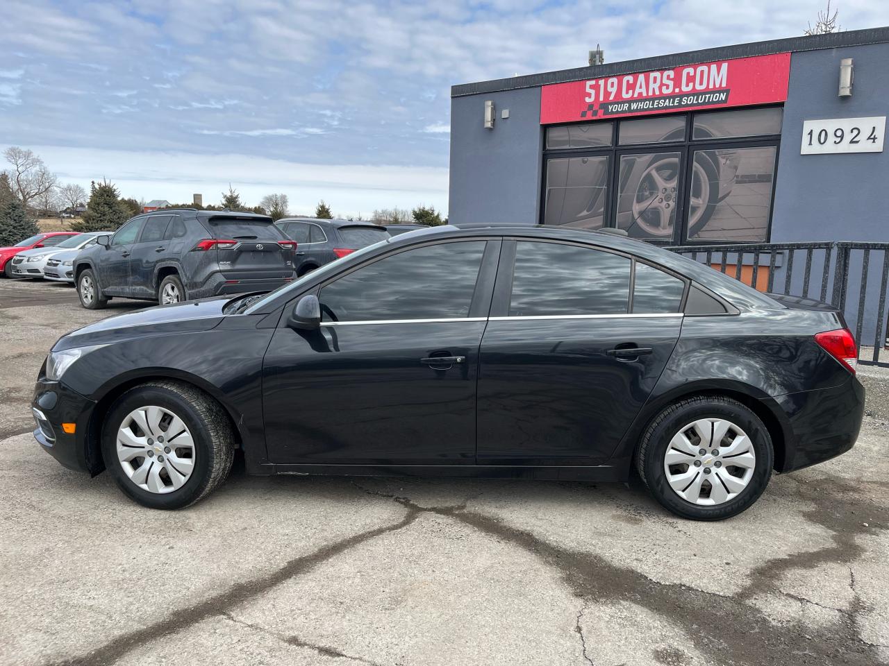 2015 Chevrolet Cruze 1LT | Backup Camera | Bluetooth | Cruise Control - Photo #2