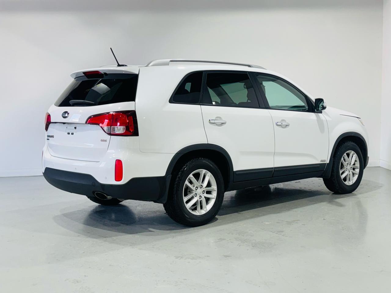 2015 Kia Sorento AWD 4dr I4 GDI Auto LX - Photo #5
