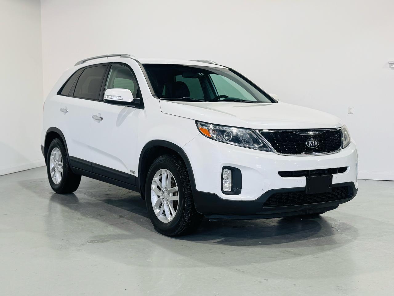 2015 Kia Sorento AWD 4dr I4 GDI Auto LX - Photo #4