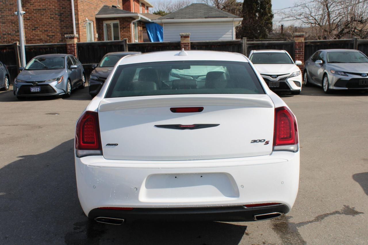 2023 Chrysler 300 300S AWD - Photo #2