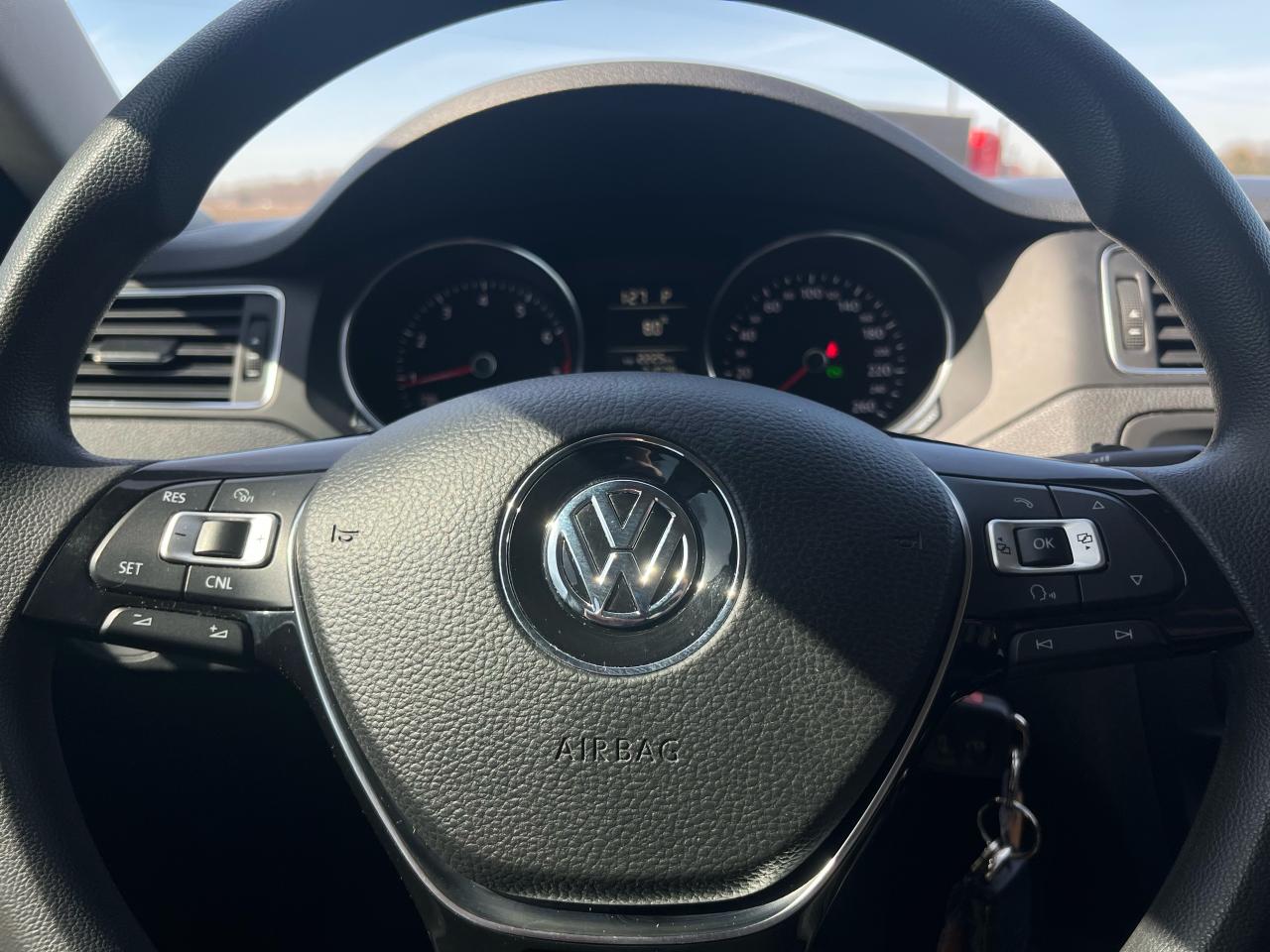 2017 Volkswagen Jetta TRENDLINE+ | Backup Camera | Heated Seats | Bluetooth - Photo #15