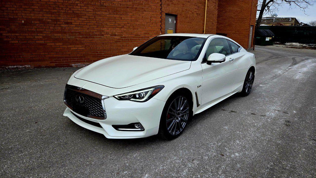 Used 2017 Infiniti Q60 2dr Cpe 3.0t Red Sport 400 for sale in Burlington, ON