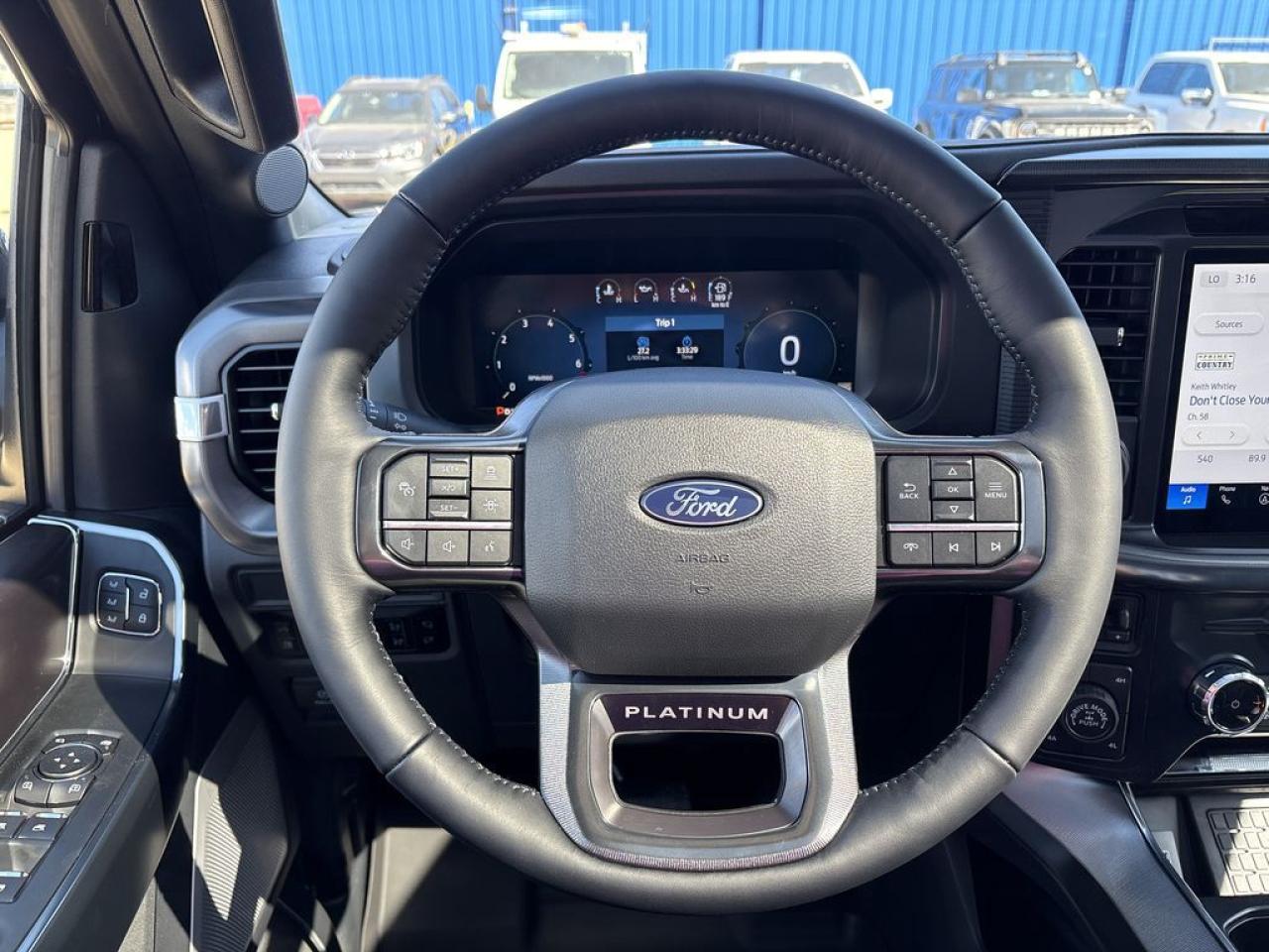 2025 Ford F-150 PLATINUM 5.5' Box 702A Photo5