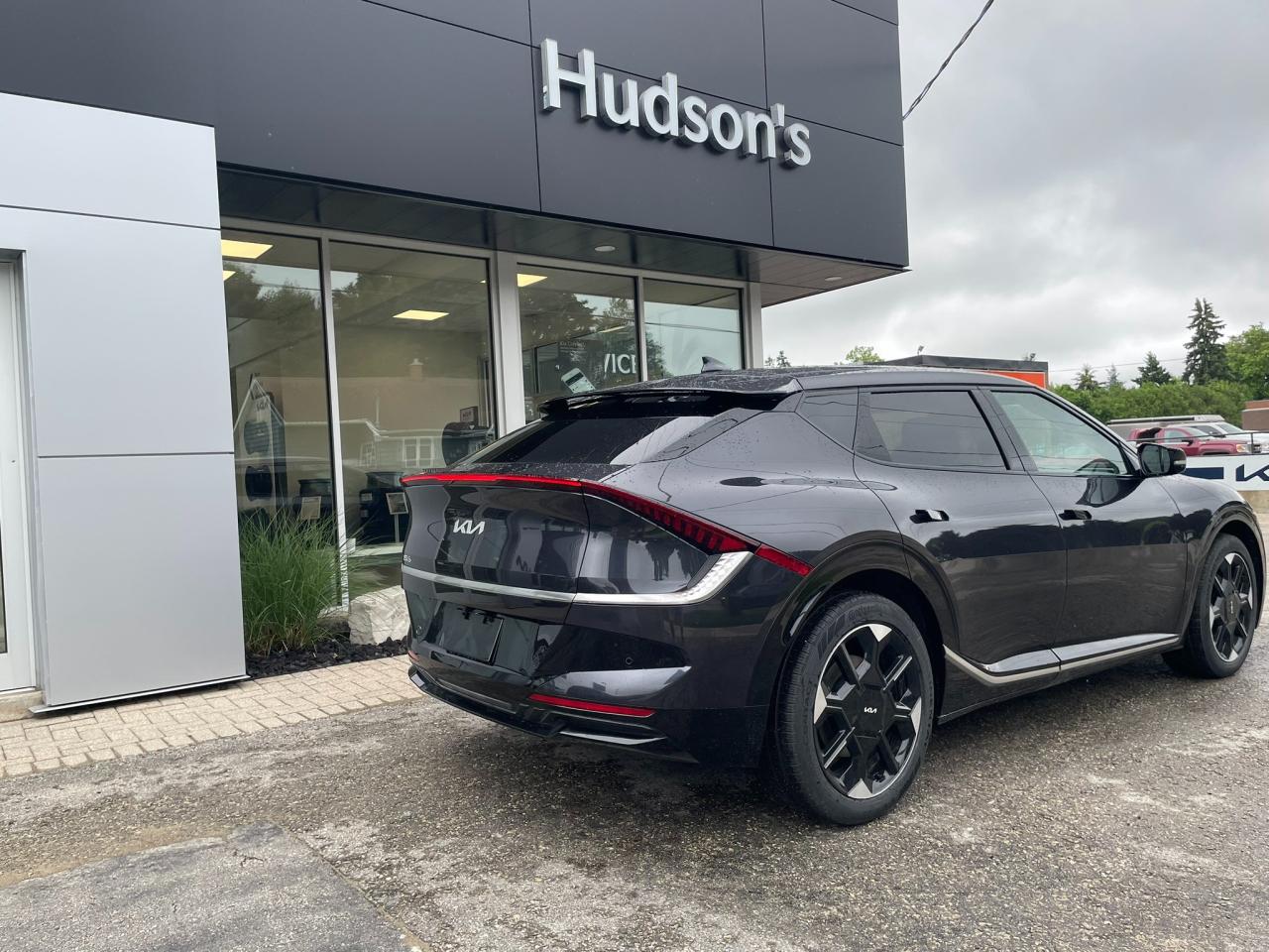 2025 Kia EV6 Land w/Premium Package Photo