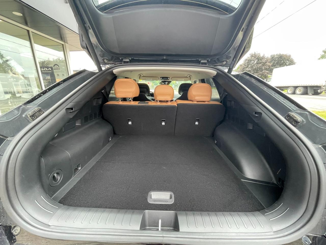 2025 Kia EV6 Land w/Premium Package Photo