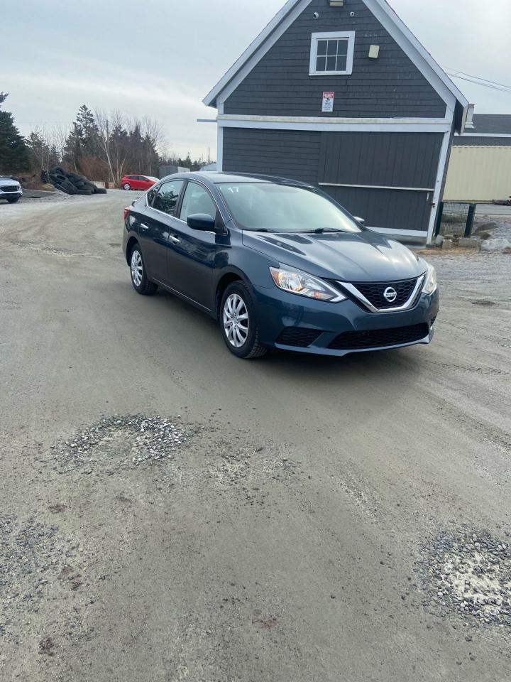 2017 Nissan Sentra SV Photo13