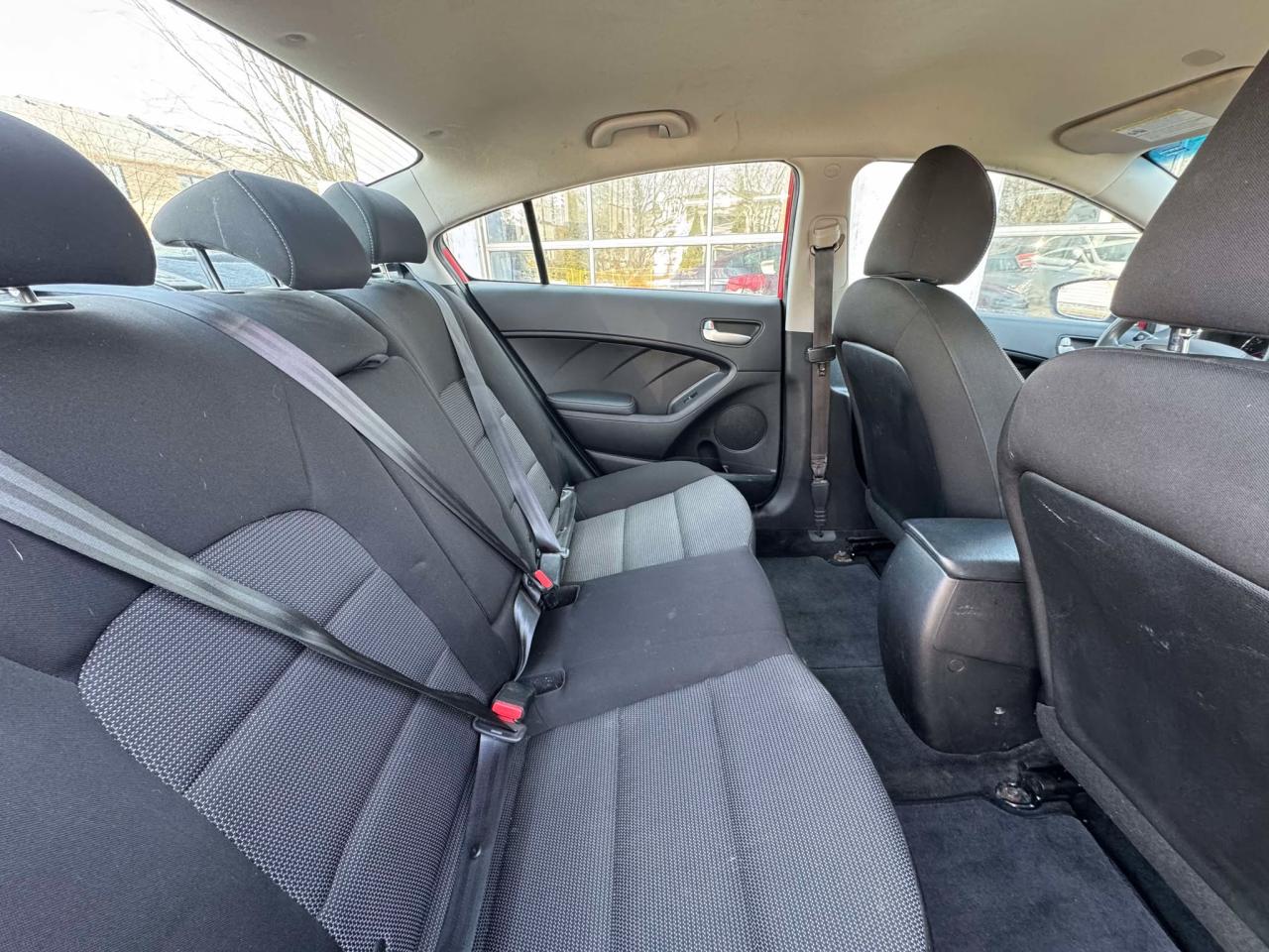 2017 Kia Forte 4dr Sdn Auto LX - Photo #16