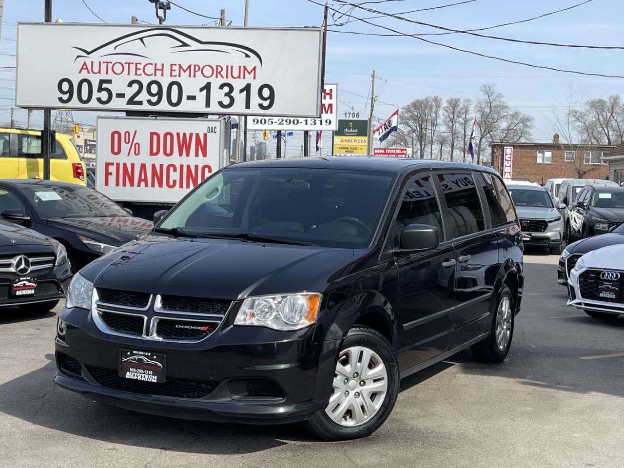 Used 2017 Dodge Grand Caravan Canadian Value Pkg / 7 Pass / Dual Climate for sale in Mississauga, ON